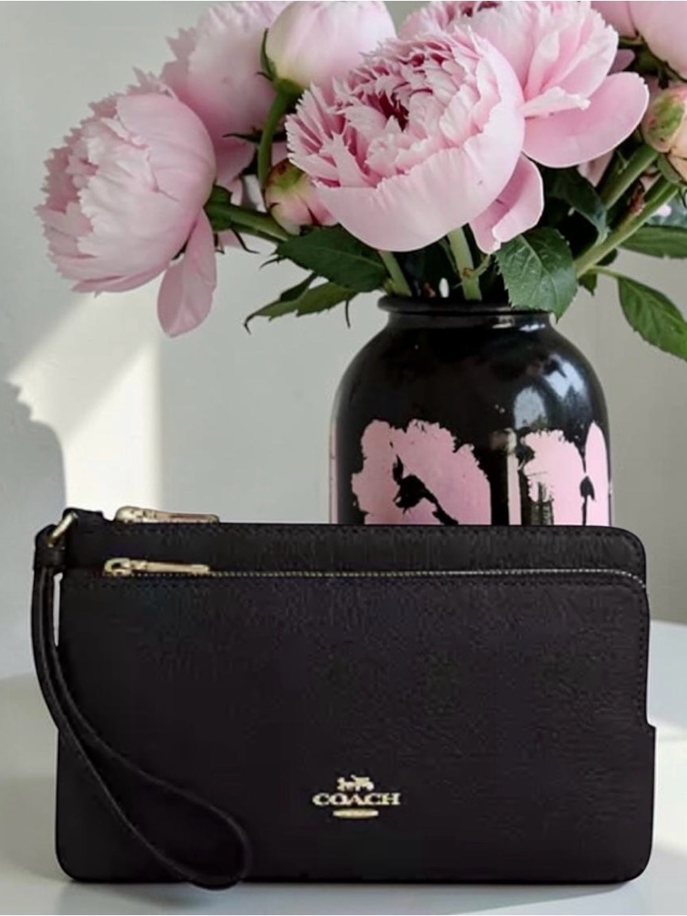COACH NAVY Wristlet or Wallet. $198 MSRP NEW holds iPhone Pro 7.5 x 4 inches.‎